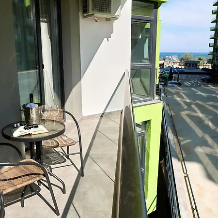 Sole N Pools 那沃达利