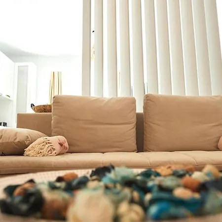 Sole N Pools 公寓 那沃达利